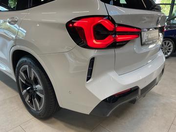 صورة مصغرة 27 لـ 2024 BMW IX3