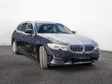 BMW 330i Touring Luxury Line PANO+AHK+LEDER+NAVI+KEY - Gebrauchtwagen in Berlin