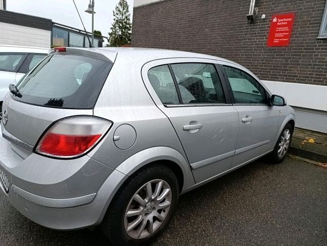 Opel Astra H