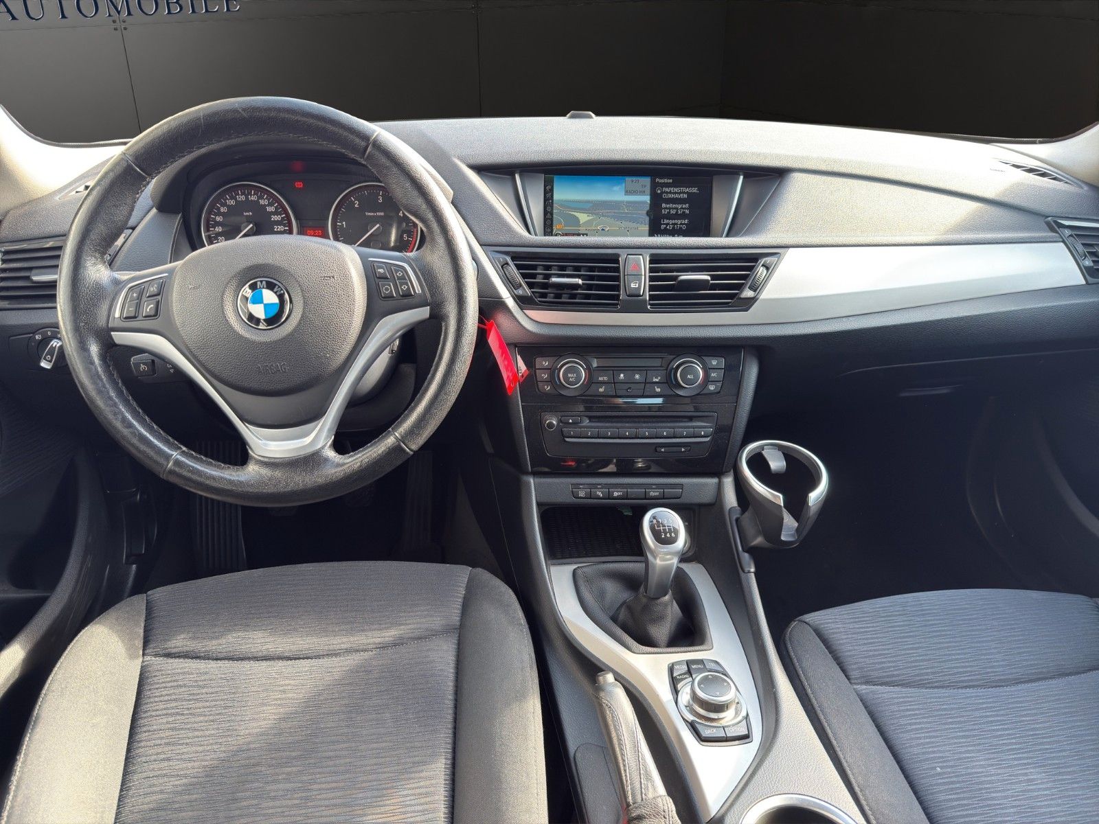 Fahrzeugabbildung BMW X1 18d sDrive *Kamera*Bi-Xenon*Elektr.Sitze*ACC