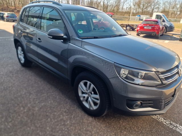 Volkswagen Tiguan 1,4 TSI BMTKlima Navi Panorama Alus E6b