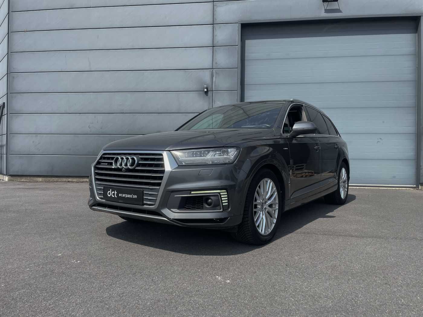 AUDI Q7 E-tron Quattro 360° Airsusp