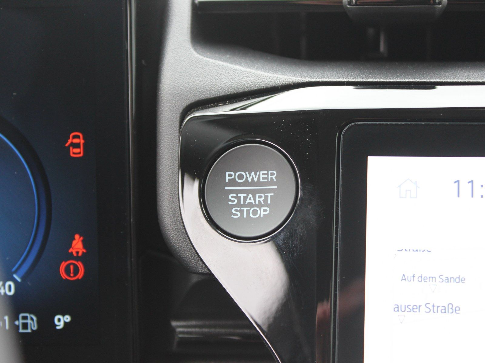 Fahrzeugabbildung Ford Puma Titanium 1,0 EcoBoost