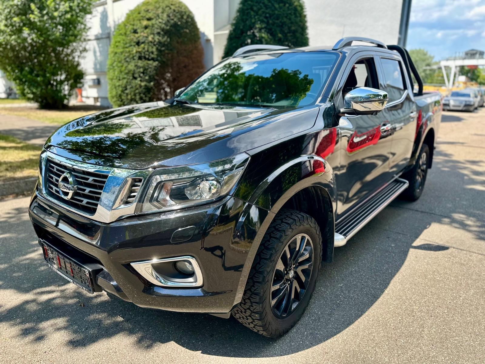 Nissan Navara NP300 Tekna Double Cab 4x4*LEDER*LED*360*