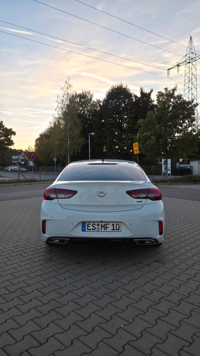 Opel Insignia Grand Sport GSi 2.0 Turbo 4x4 