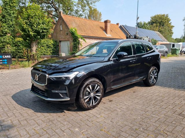 Volvo XC60 T6 AWD Recharge Plug-In Hybrid Pano