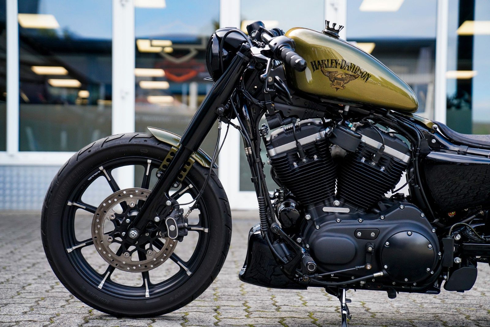 Fahrzeugabbildung Harley-Davidson SPORTSTER XL883N IRON - Jekill - Kurzes Heck -