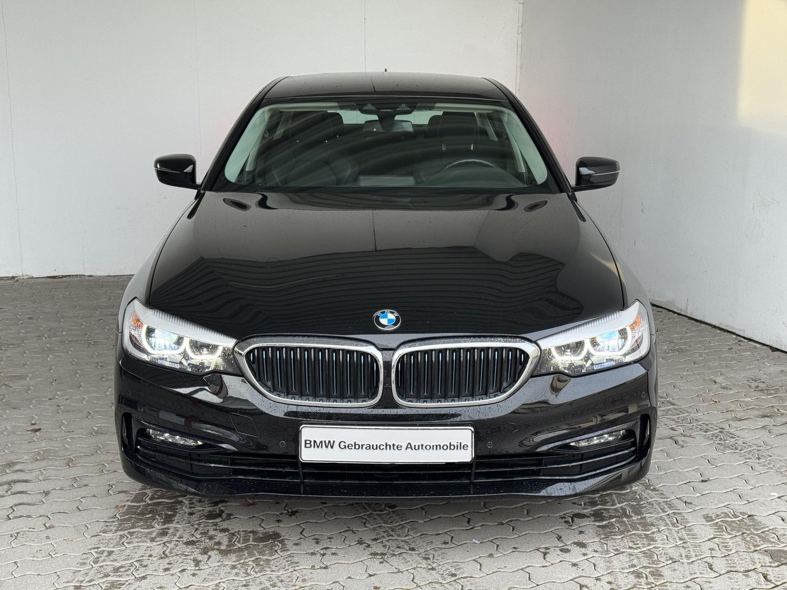 BMW 530e Lim. Sport Line Navi.Klimaaut.PDC.SHZ.DuLa