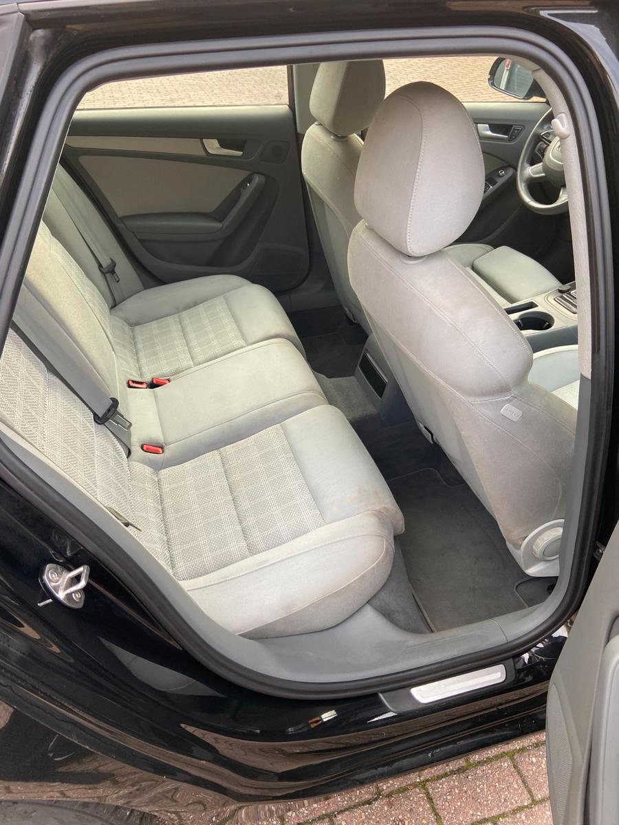 Audi A4 2014 — photo 8