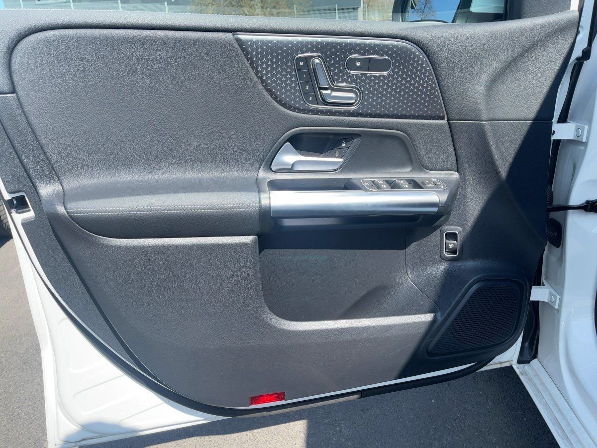 Fahrzeugabbildung Mercedes-Benz B 180 LED/Navi/Kamera/Memory/MBUX