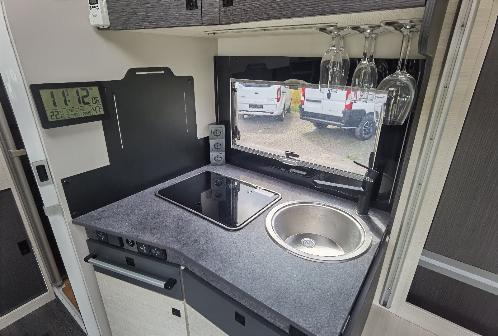 Fahrzeugabbildung Chausson 630  Titanium Premium
