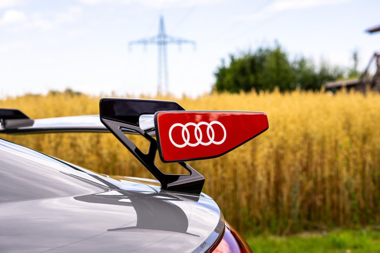 Audi TTRS | Performance Parts | Akrapovic | Keramik