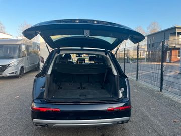 Audi Q7 - 7