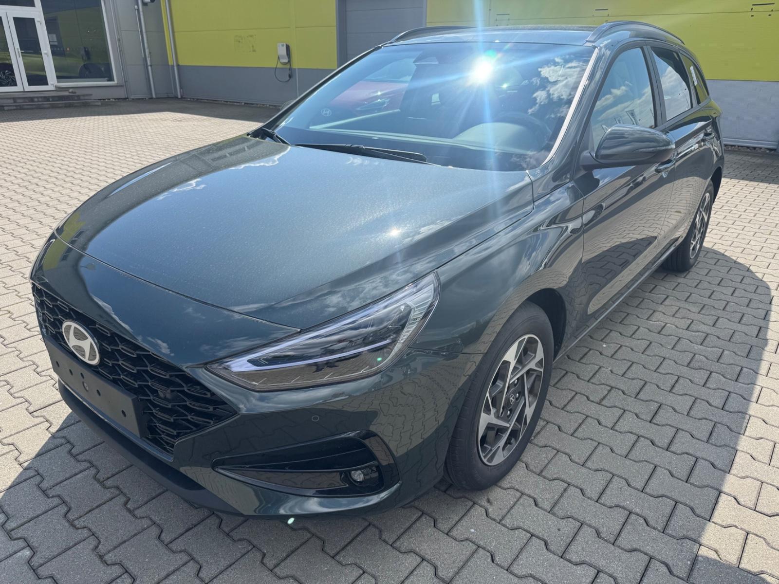Hyundai i30 cw Comfort Plus Voll LED