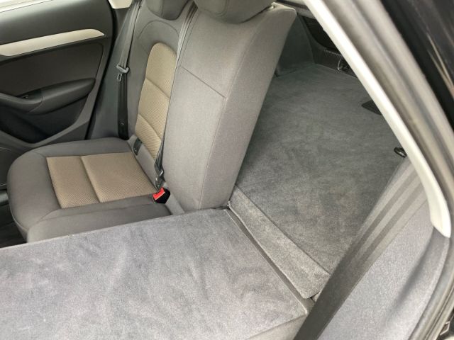 Fahrzeugabbildung Audi Q3 2.0 TDI AHK, Navi, Xenon, Tempomat, Sitzheizu