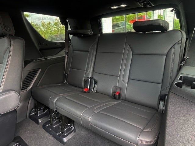 Vehicle photo 21