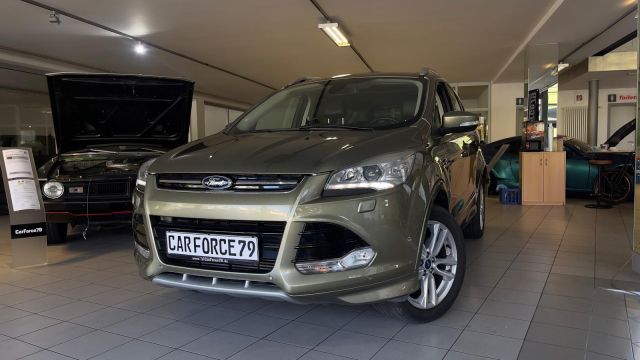 Ford Kuga Titanium 4x4 AUTOMATIK SITZHZG LEDER KLIMA