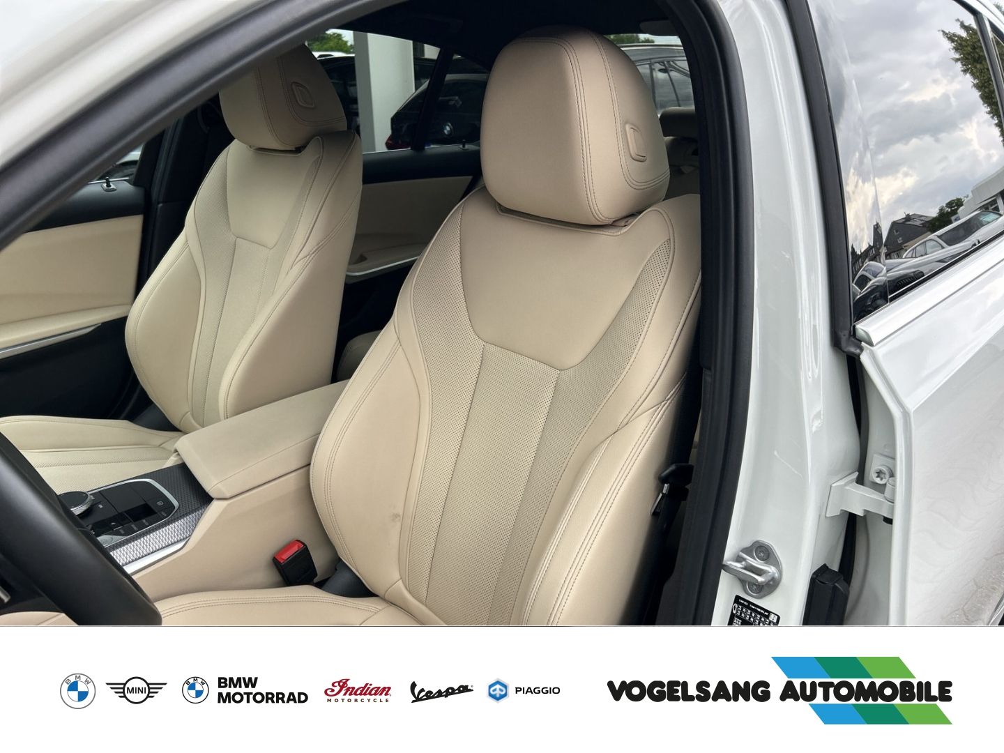 Fahrzeugabbildung BMW 320 d Lim.,M Sport,AHK,ACC,HIFI,Curved Display