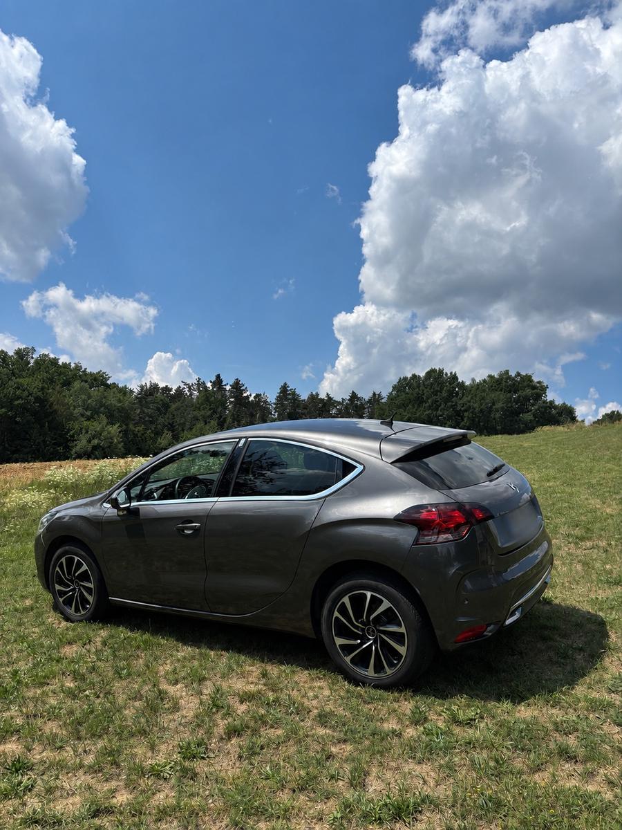 Citroën Schicker Citroën DS4 - Vollleder | Massage