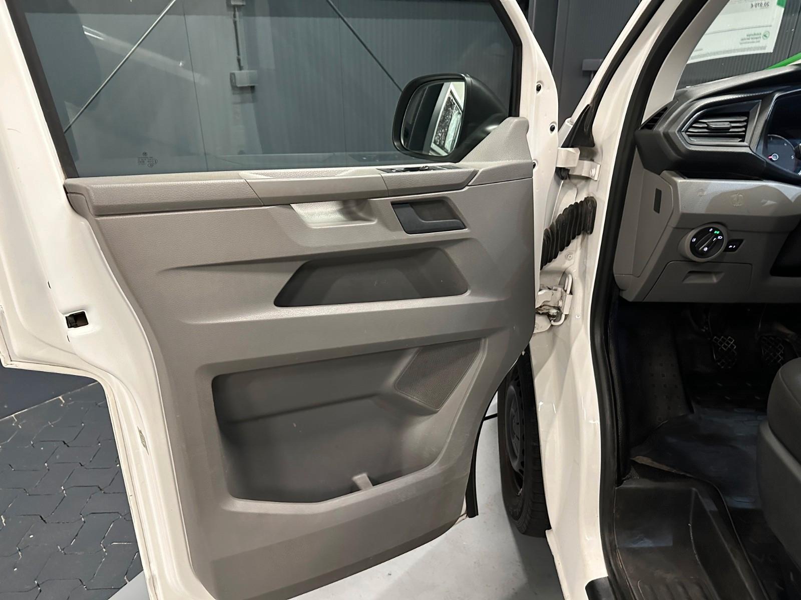 Volkswagen T6.1 Transporter Kasten FWD *3-SITZE*150PS*AHK*