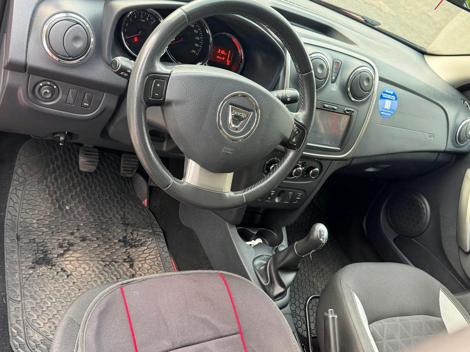 Dacia Sandero 2015 — photo 7