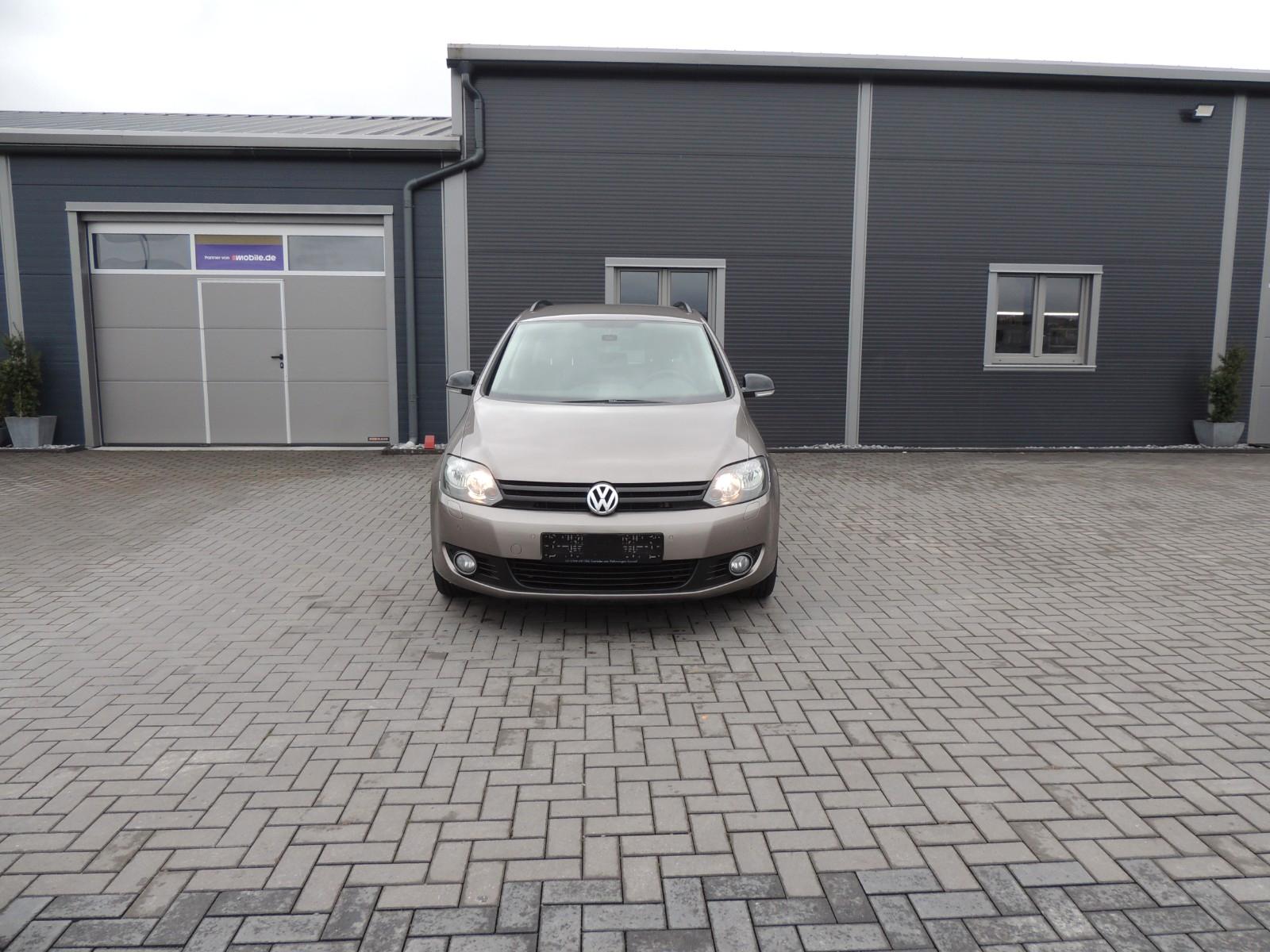 Volkswagen Golf Plus Match / 2 Hand / Automatik / Zahnr NEU