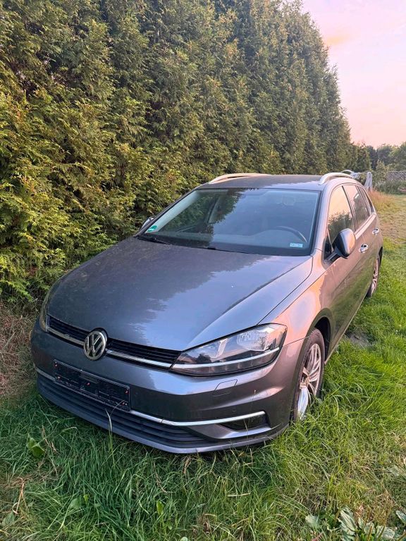 Image of Volkswagen Golf