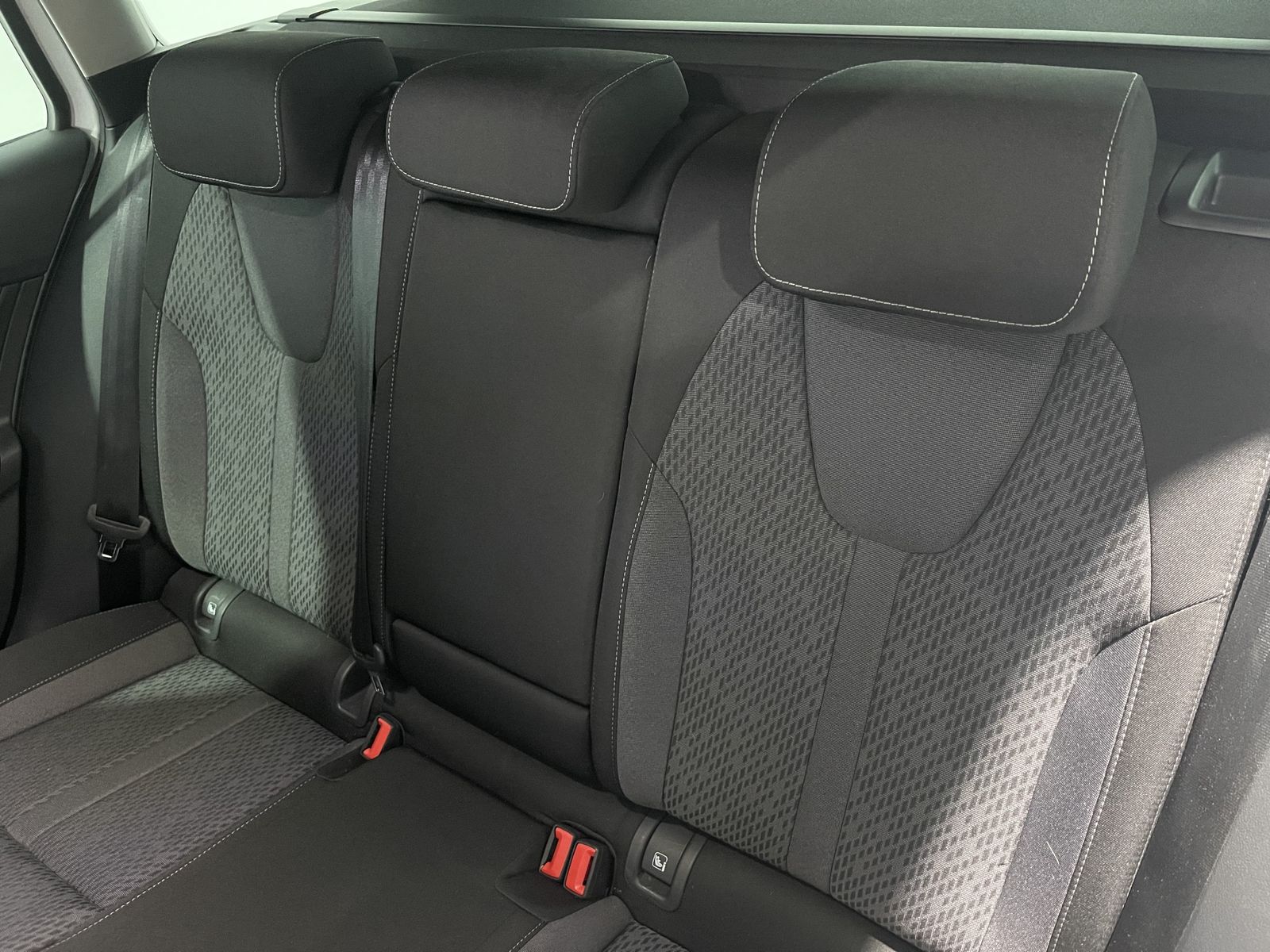 Fahrzeugabbildung SKODA Octavia 2.0 TDI*LED-Matrix*Cam*ACC*STHZ*Navi*