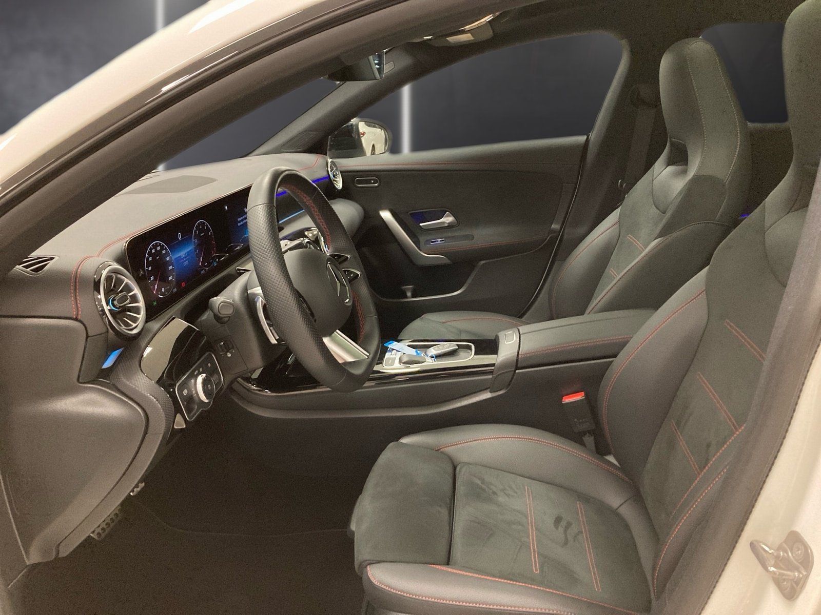 Fahrzeugabbildung Mercedes-Benz CLA 200 SB AMG*Distronic*Totwinkel*Panorama*LED*