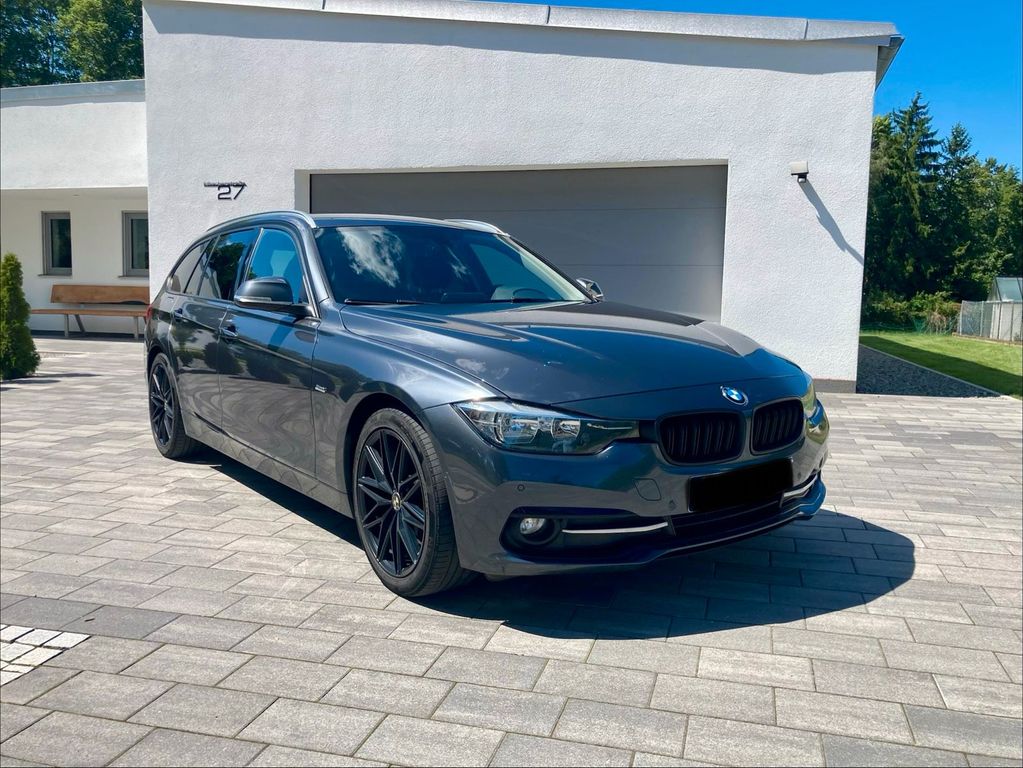 Image of BMW 320