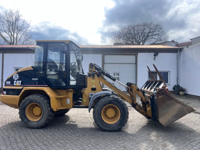 CAT 908  Mit Waage