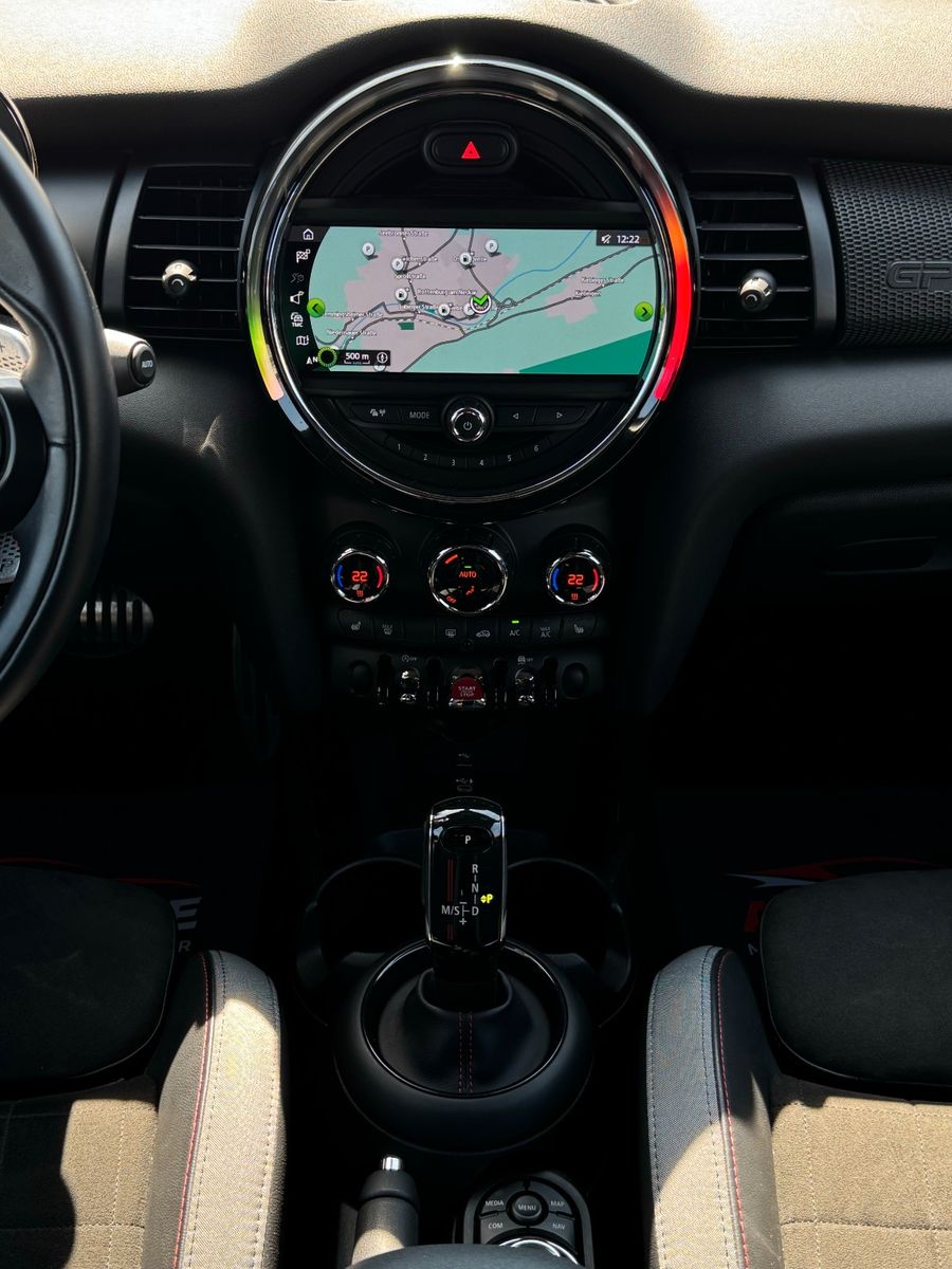 Fahrzeugabbildung MINI John Cooper Works GP CarPlay Tempomat SHZ DAB