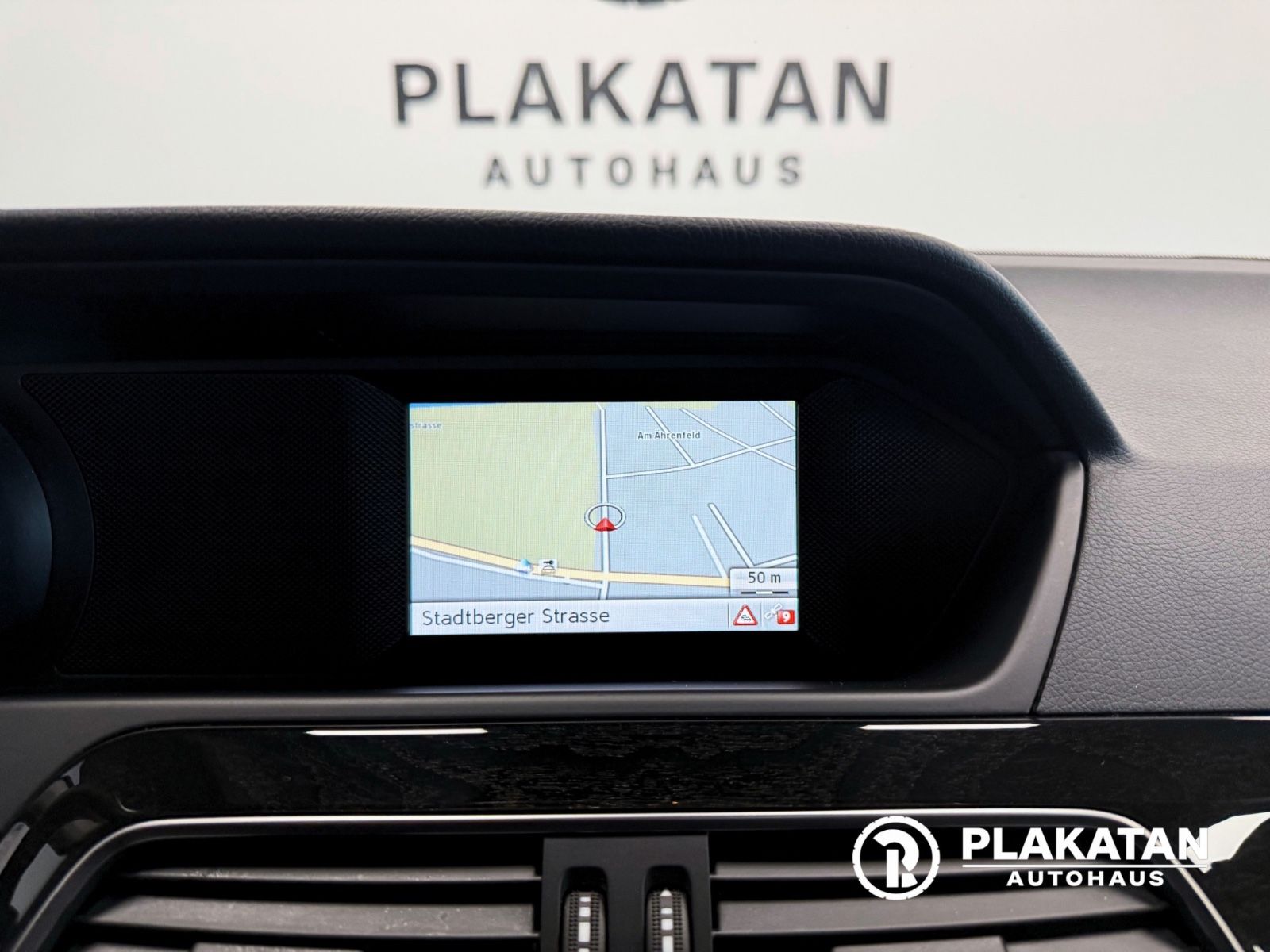 Fahrzeugabbildung Mercedes-Benz C 350 CDI Navi Tempomat Bi-Xenon MB-Service