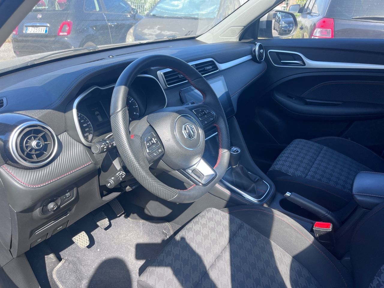 MG ZS