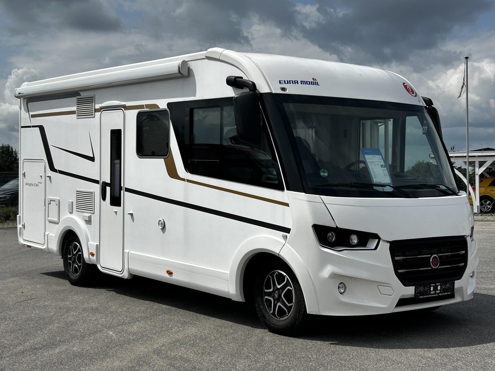 Eura Mobil Integra Line 695 LF Backofen Stützen Navi Kamera