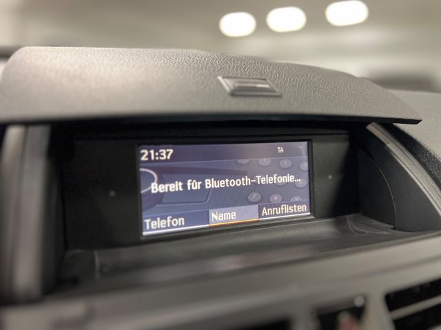 Mercedes-Benz C 200 CDI / 1. HAND/  GARANTIE/ NUR 105.000KM /