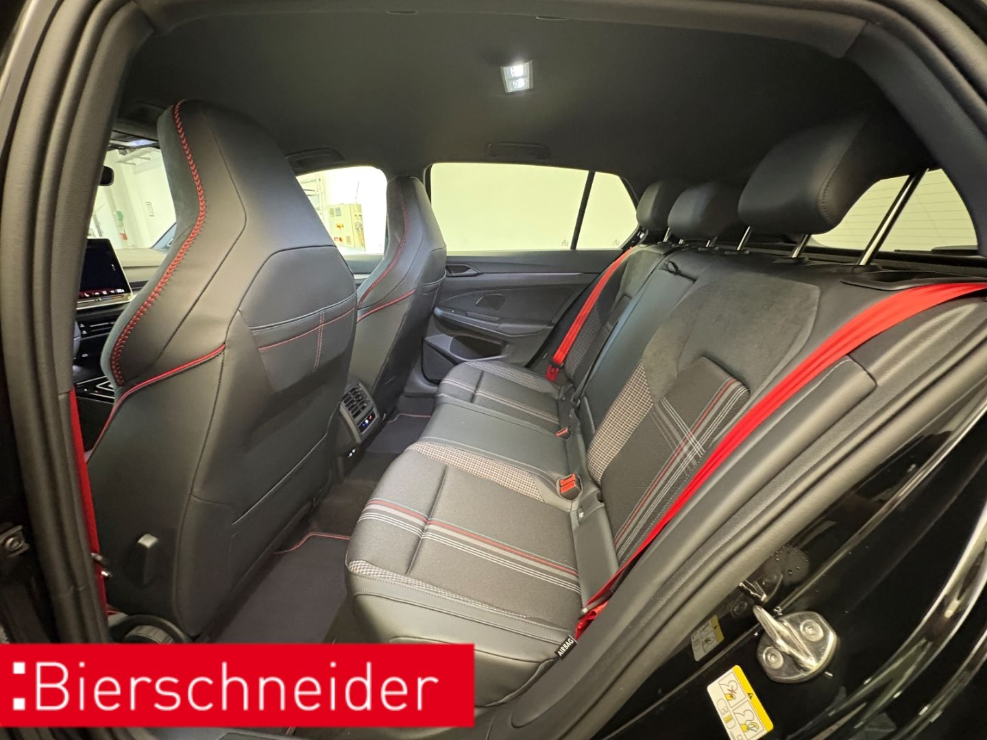 Volkswagen Golf - Bild 10