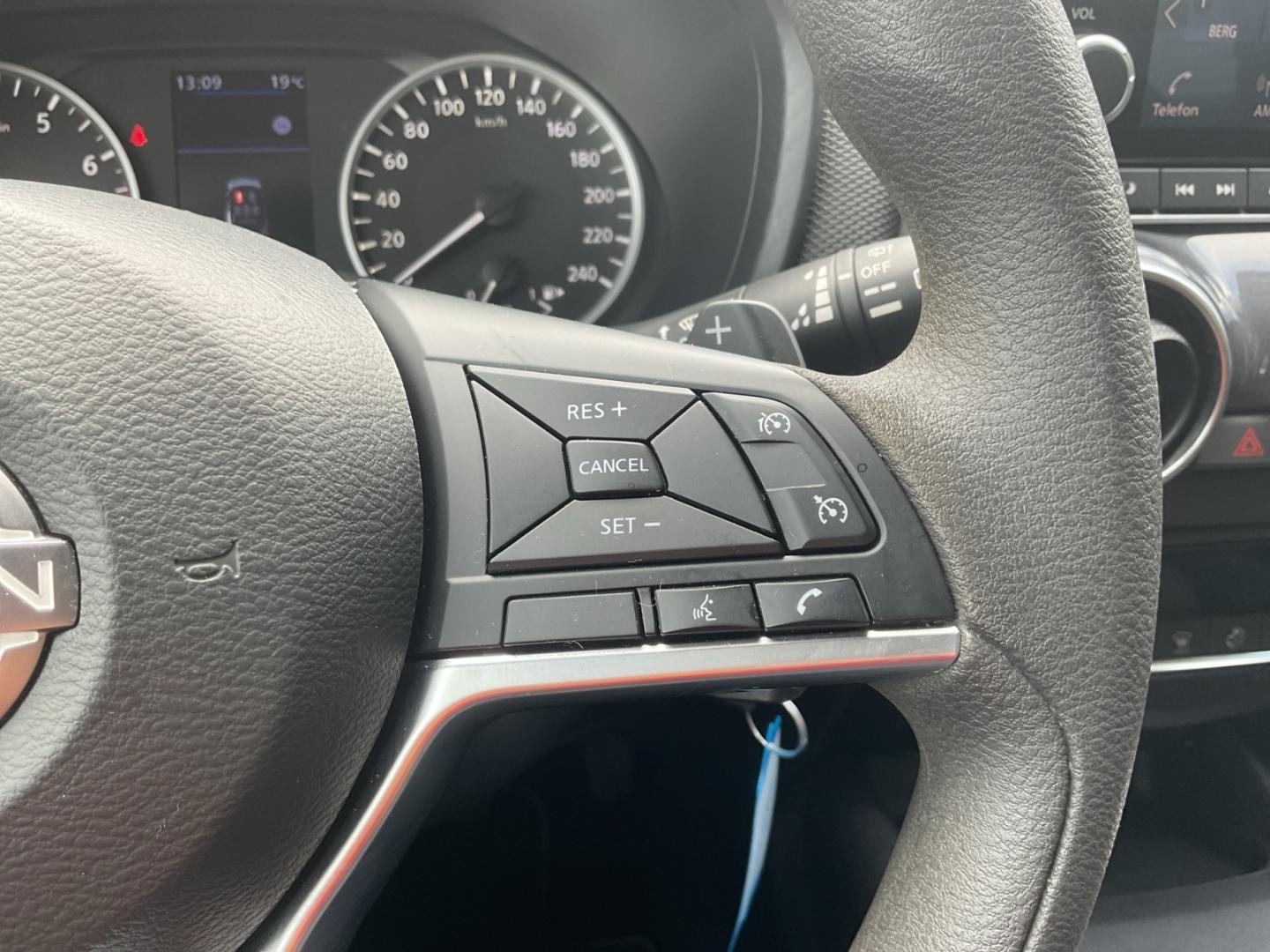 Nissan Juke Acenta 1.0 DIG LED Navi SHZ Kamera bluetoot