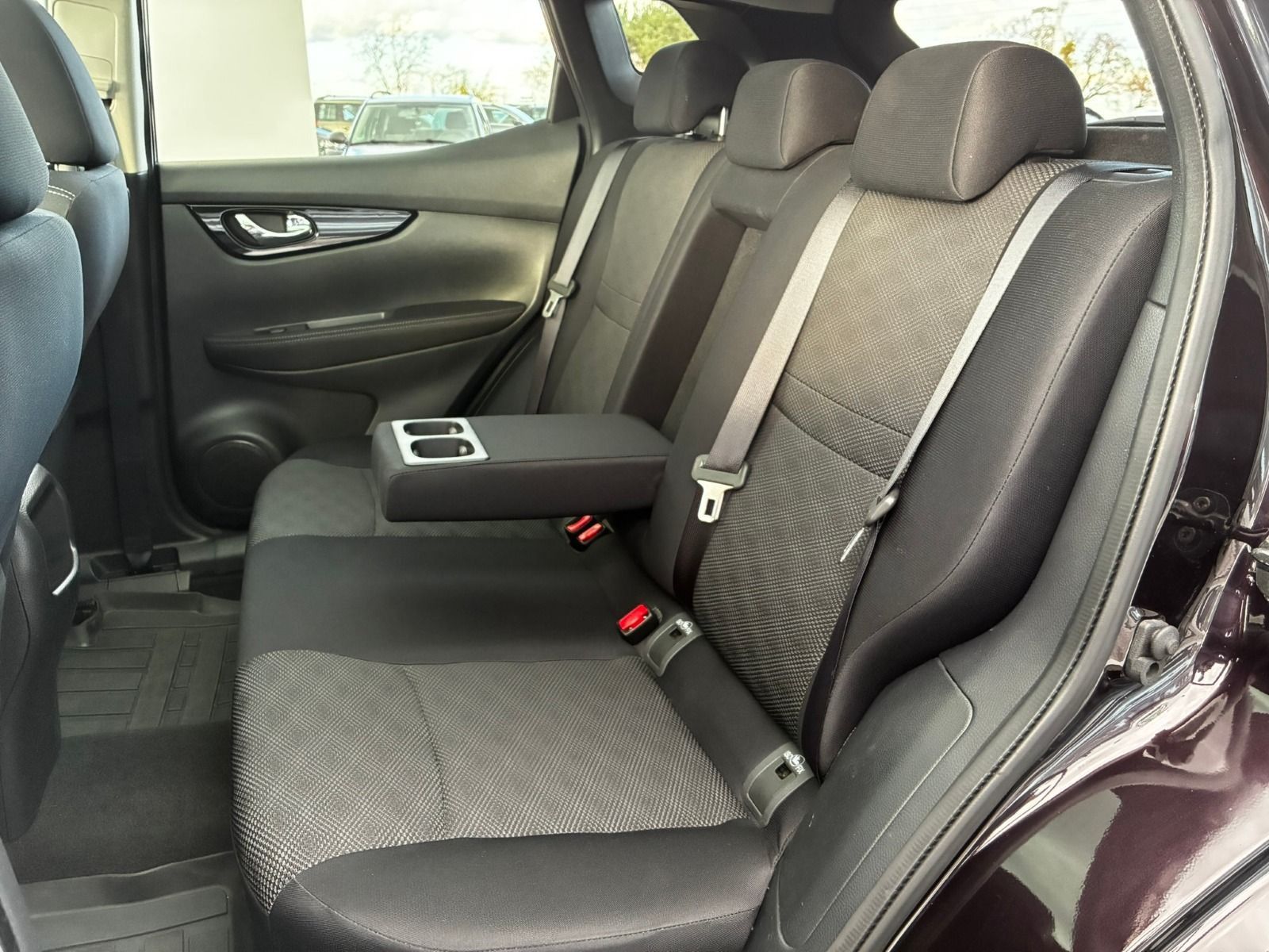 Fahrzeugabbildung Nissan Qashqai 115PS 6-Gang*360°Cam*NAVI*AHK*