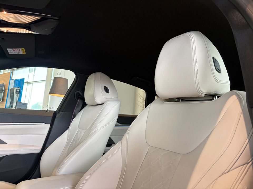 BMW i4 - Bild 19