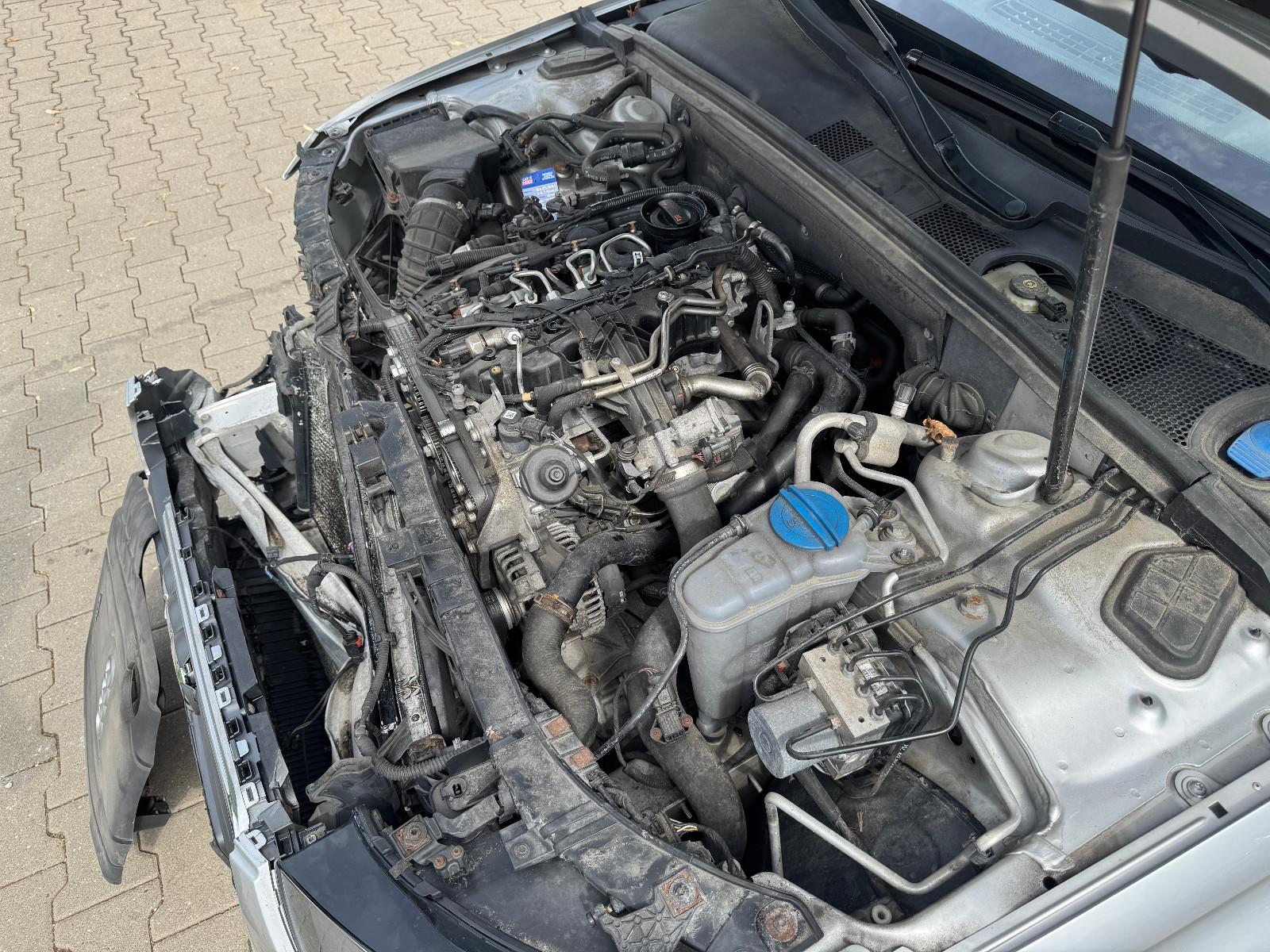Audi A4 2013 — photo 12