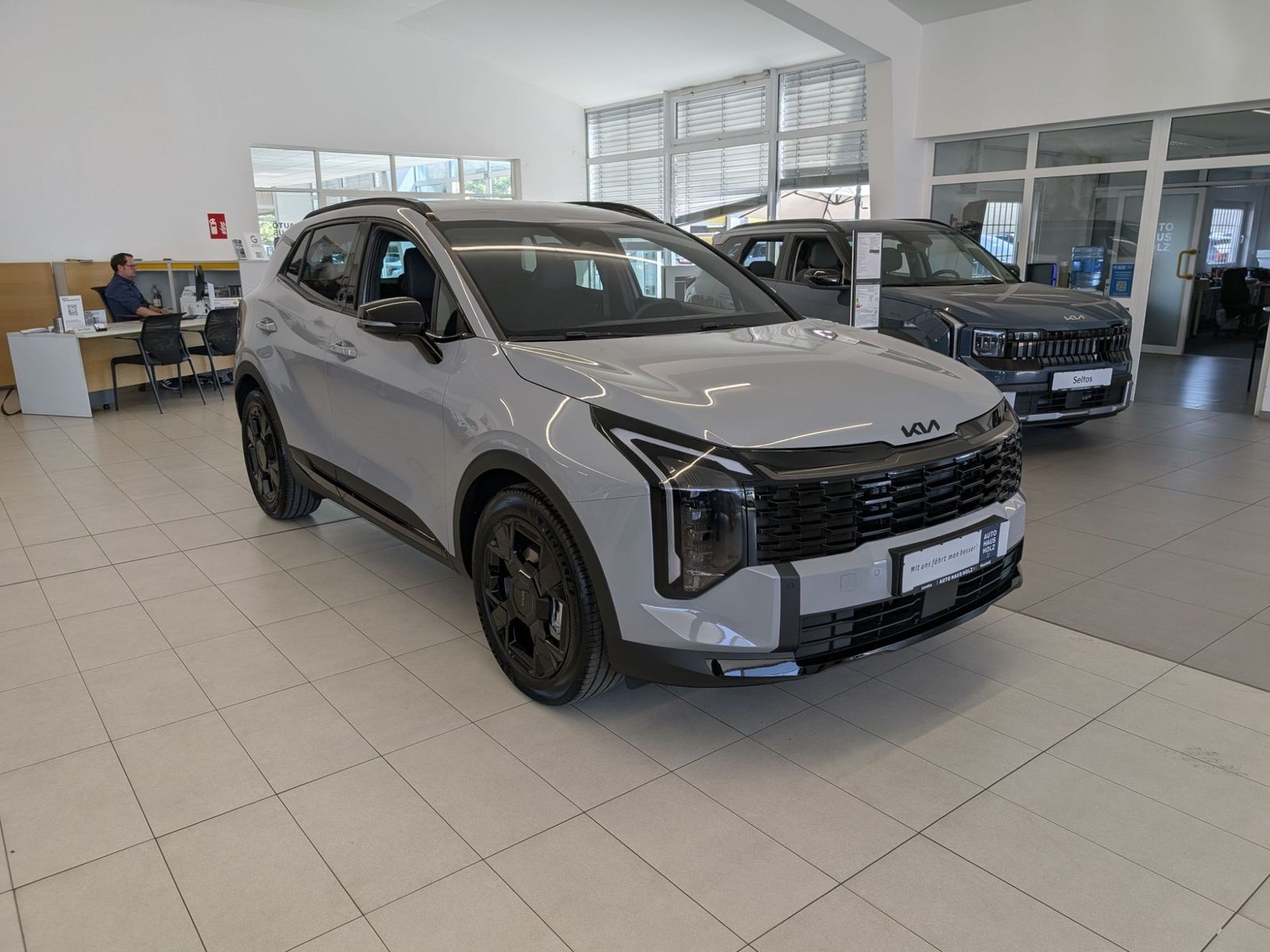 KIA Sportage 1.6 T-GDI 2WD DCT7 Black Edition – Bild 5