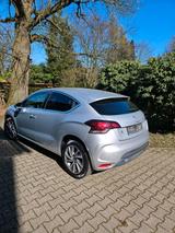 Citroën DS = Die Göttin - Citroën DS4 von privat