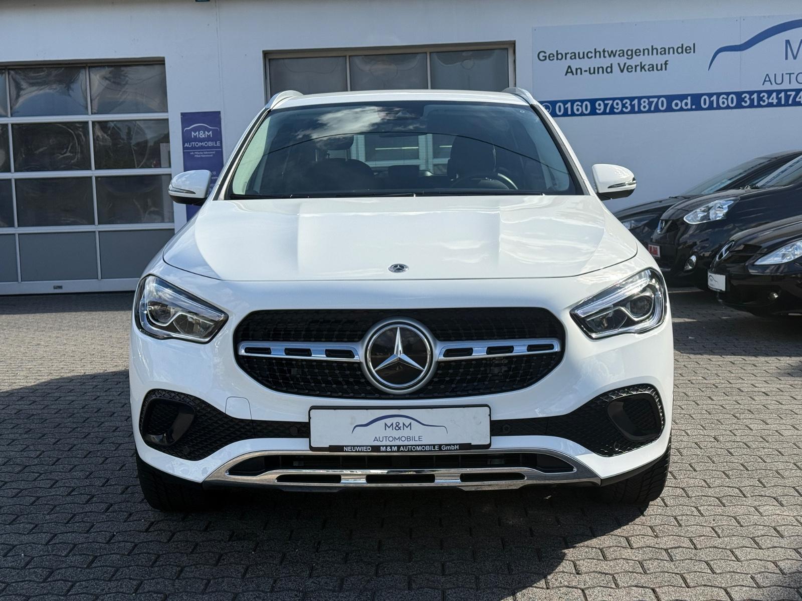 Mercedes-Benz GLA 250 Progressive 8-TKM Navi LED 19" MB-S.Heft