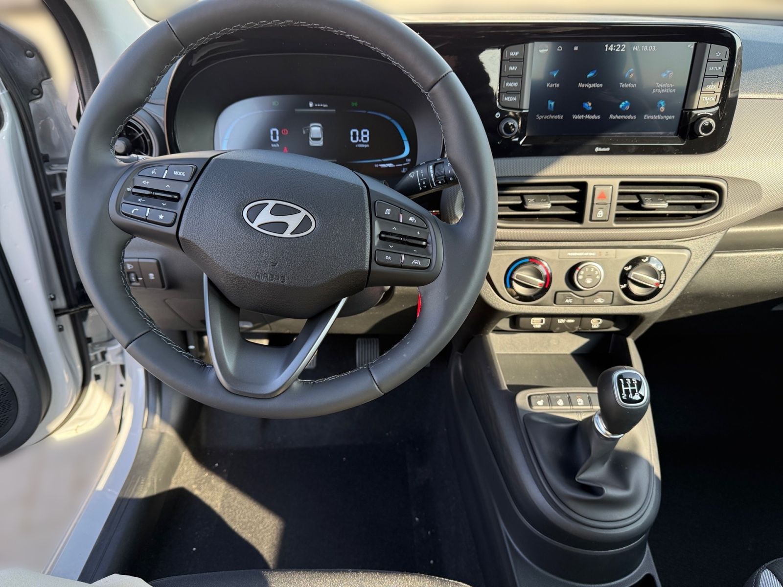 Fahrzeugabbildung Hyundai i10 1.0 Trend Navi Kamera
