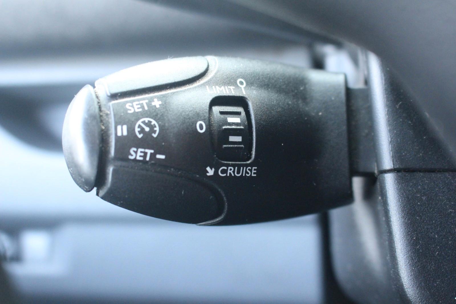 Peugeot Expert Kasten Pro L2/Totwink/PDC/Tempo/Klima/Tüv