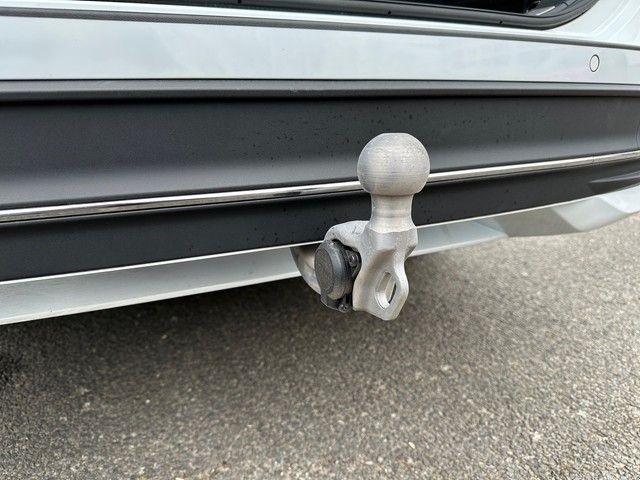 Fahrzeugabbildung Volkswagen Passat 1.5eTSI DSG Business LED+DIGI+KAM+AHK+ACC