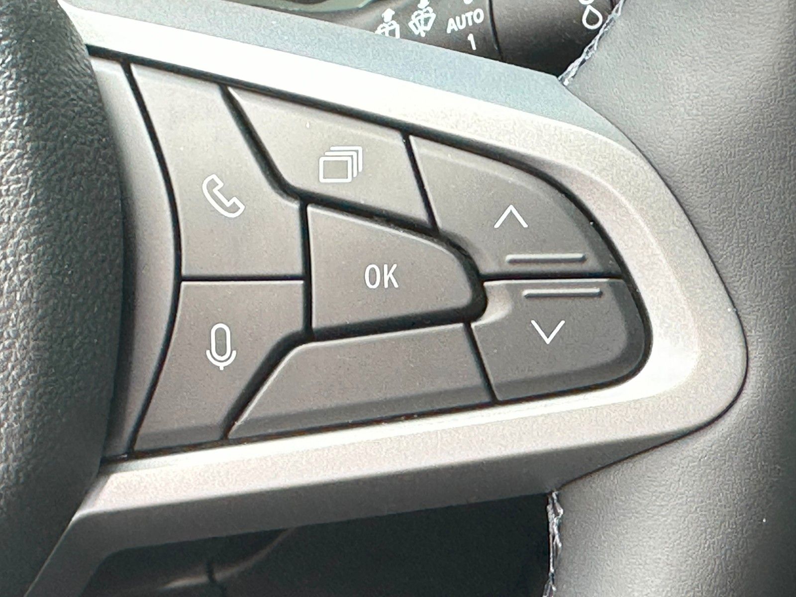 Fahrzeugabbildung Dacia Dacia Duster 4x4 Extreme  AHK   TCE 130
