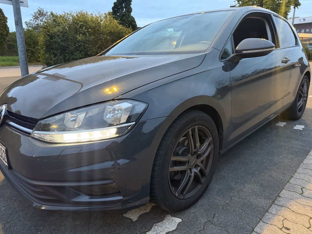 Image of Volkswagen Golf