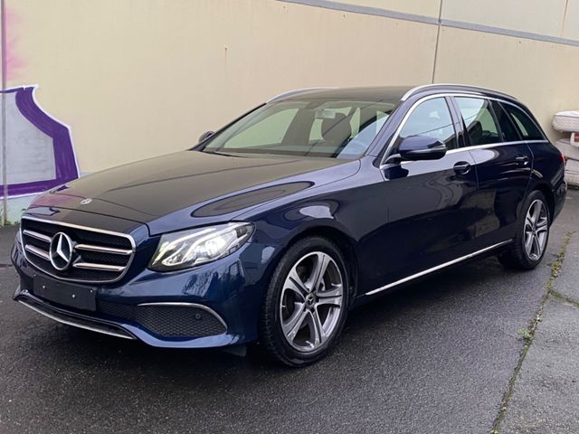 Mercedes-Benz E 220 E -Klasse T-Modell E 220 d 4Matic